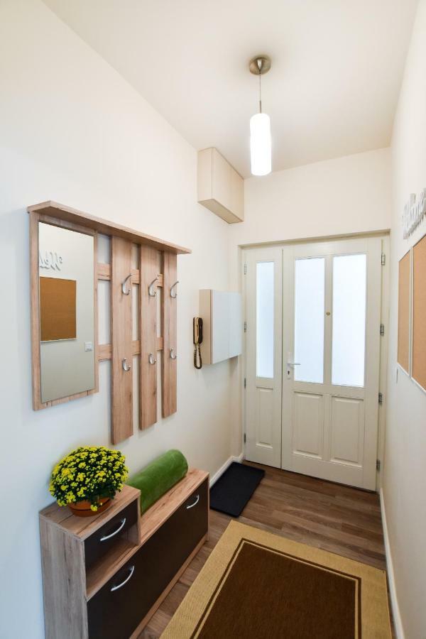 Christine Apartment Close To The Buda Castle Budapest Exteriör bild