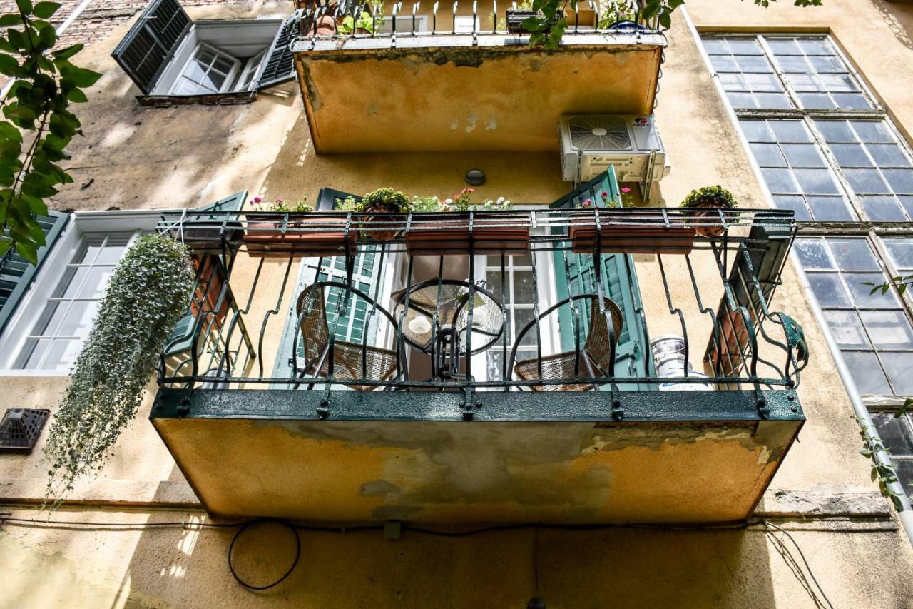 Christine Apartment Close To The Buda Castle Budapest Exteriör bild